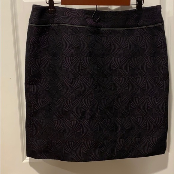Ann Taylor Dresses & Skirts - Ann Taylor EUC purple pencil skirt